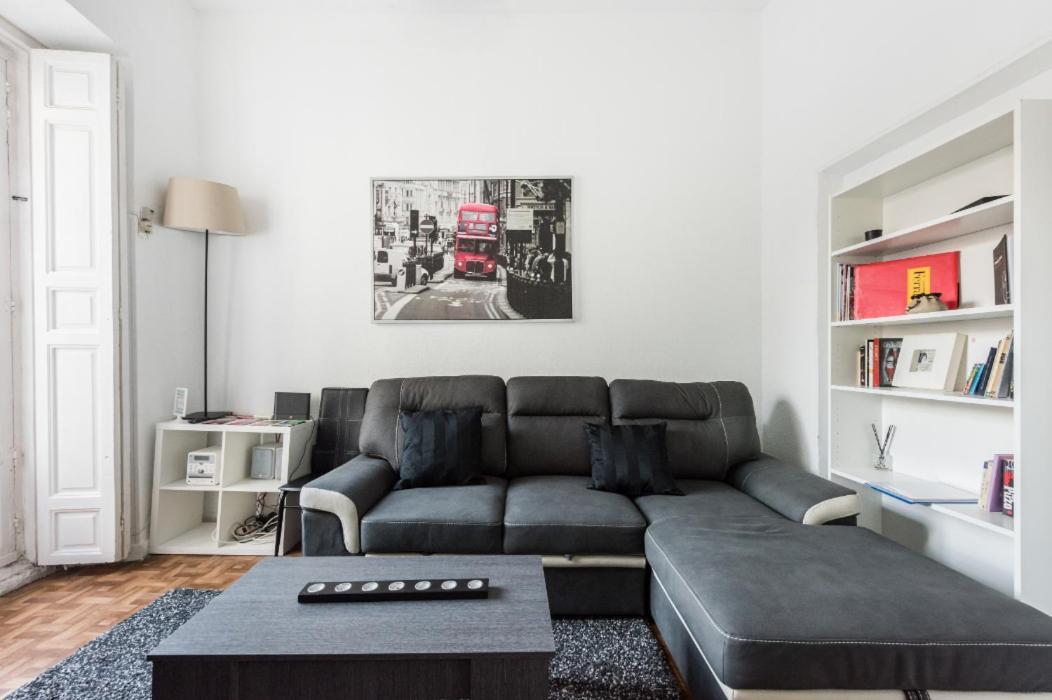 M&F Apartaments Chueca Madrid Extérieur photo