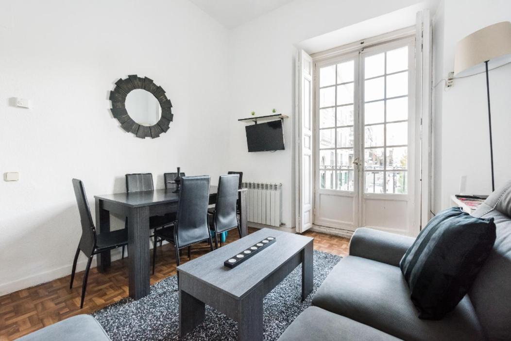 M&F Apartaments Chueca Madrid Extérieur photo
